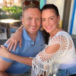 Meet your Posher, Noelle